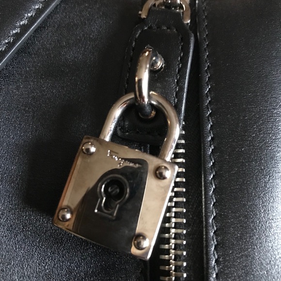 Salvatore Ferragamo Purse - Picture 7 of 16